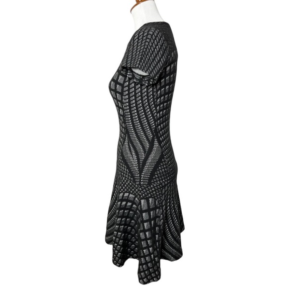 SOLD-Diane Von Furstenburg Black Short Sleeve Wool Blend Jacquard Knit Dress - Picture 6 of 11
